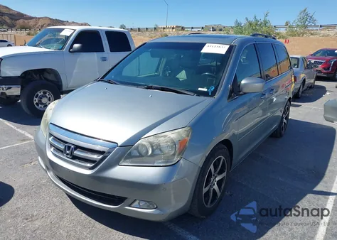 2005 Honda Odyssey Touring from USA, damaged, VIN 5FNRL38835B090411